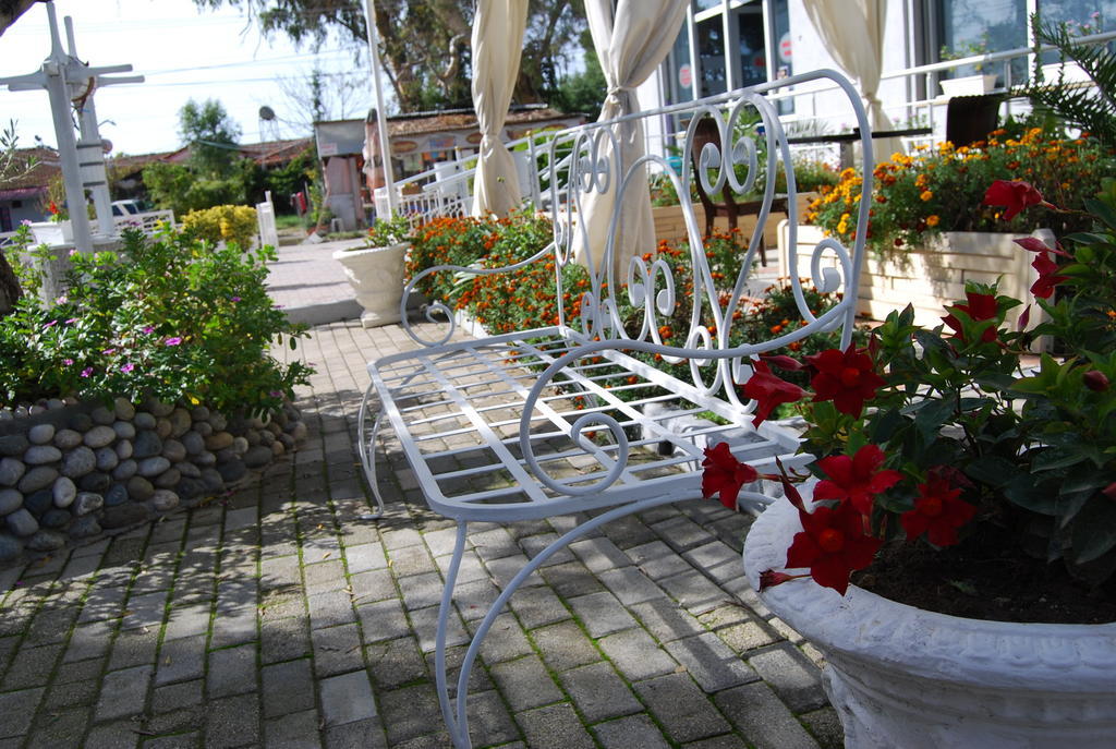 Hotel Marika Golem  Dış mekan fotoğraf