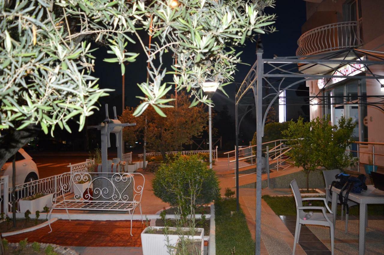 Hotel Marika Golem  Dış mekan fotoğraf